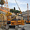 Schlitzwandverdichtung auf einer Baustelle. Maschine im Vorder- und Hintergrund.