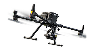 Produktbild DJI Matrice 350 RTK leicht seitlich gezeigt