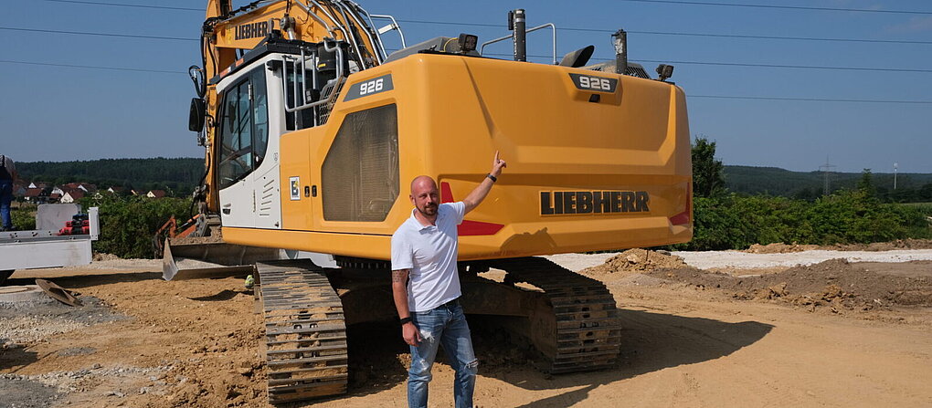 Liebherr 926 mit Leica MC1 Steuerung umgerüstet