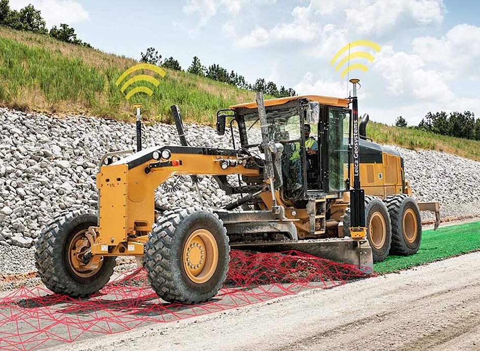 Grader mit Leica 3D-Maschinensteuerung bearbeitet Boden