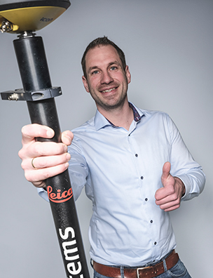 Produktspezialist Maschinensteuerung & Vermessungstechnik bei Smart Systems Technology - Stefan Sanladerer als Profilbild